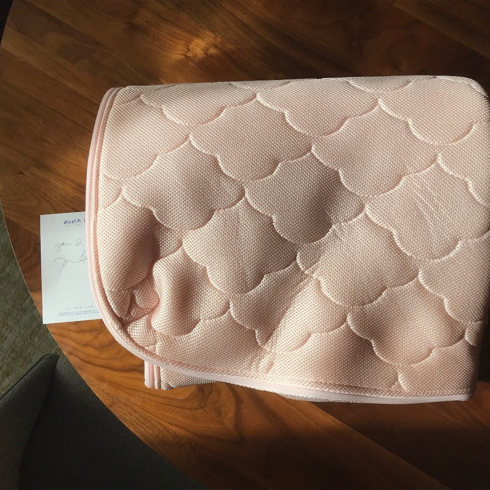 Newton waterproof mattress cover in pink